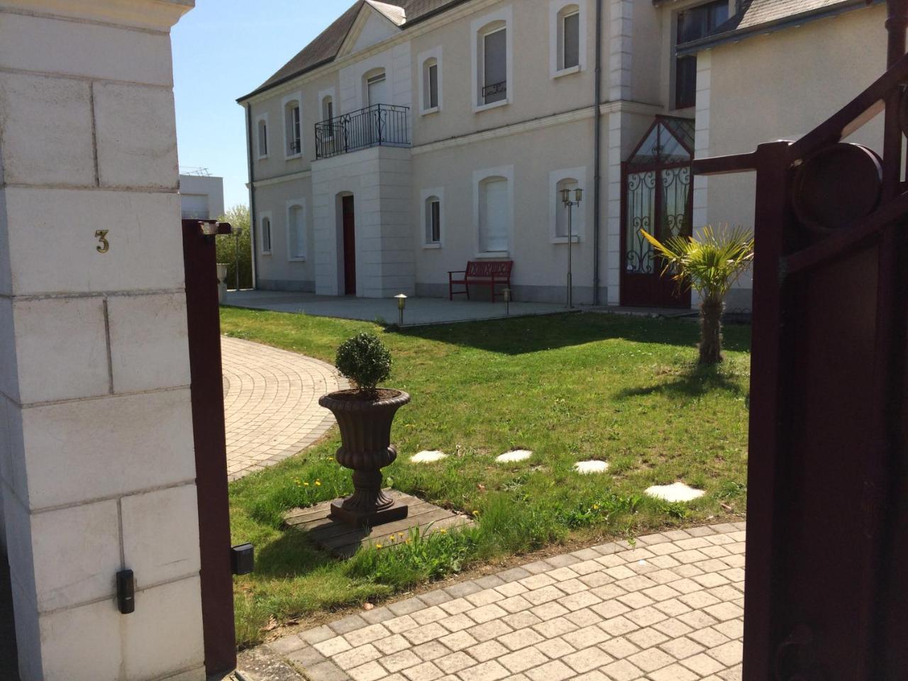 La Villa Bolero Сен-Сир-сюр-Лоар Екстериор снимка